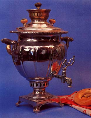 Vase-shaped samovar. Late 19th-early 20th cent.